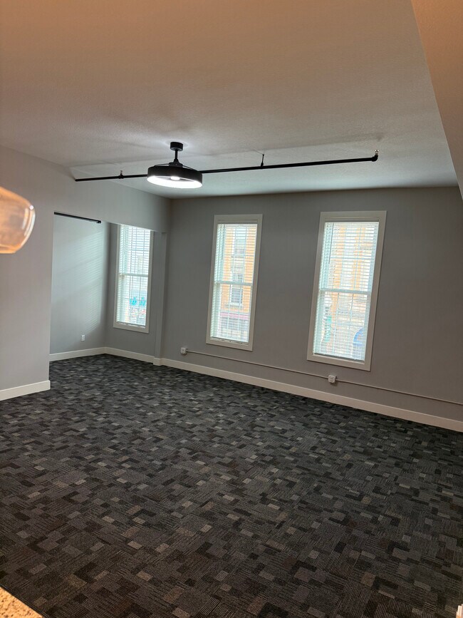 Apt 201