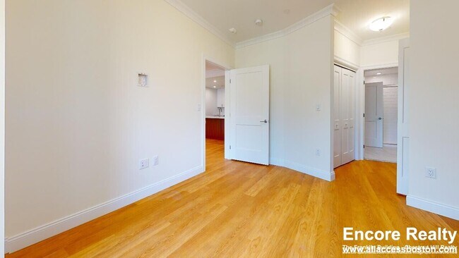 201 Sherman Rd unit 709, Brookline, MA 02467 - photo 7