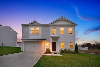 22 Preening Rd, Hedgesville, WV 25427