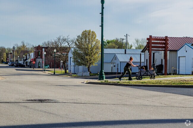 Residents in Carl Junction enjoy the small town feel with convenient amenities.