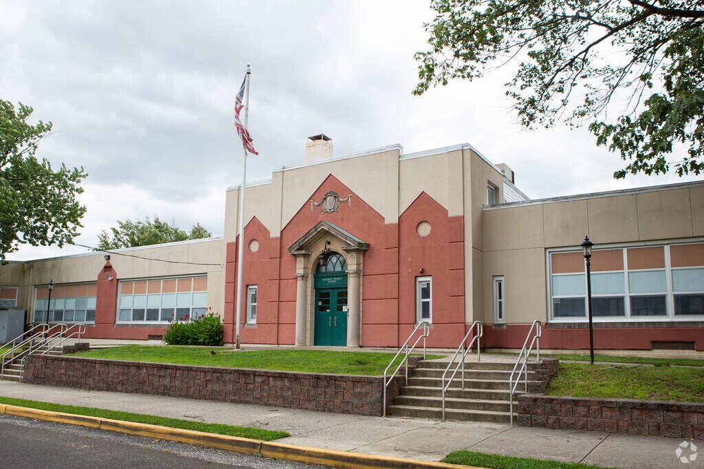 Walnut Street Middle School serves students living in the Delanco neighborhood.