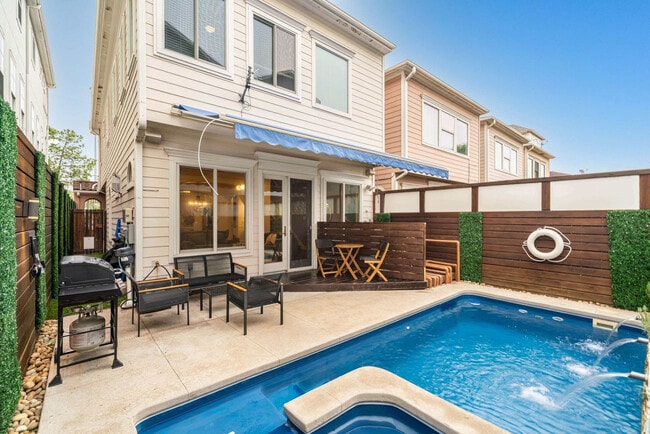 1204 E 29th St unit ID1018984P, Houston, TX 77009 - photo 3