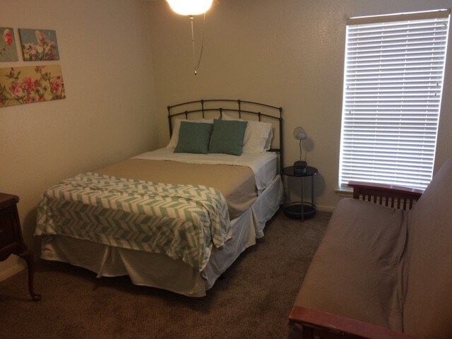 master queen bed