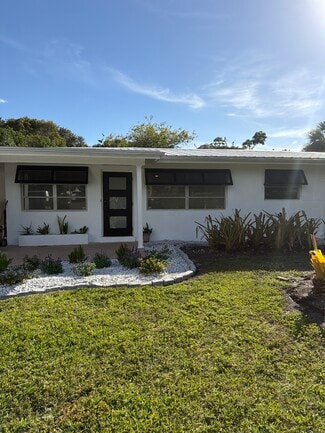 1184 Milano Dr, Naples, FL 34103