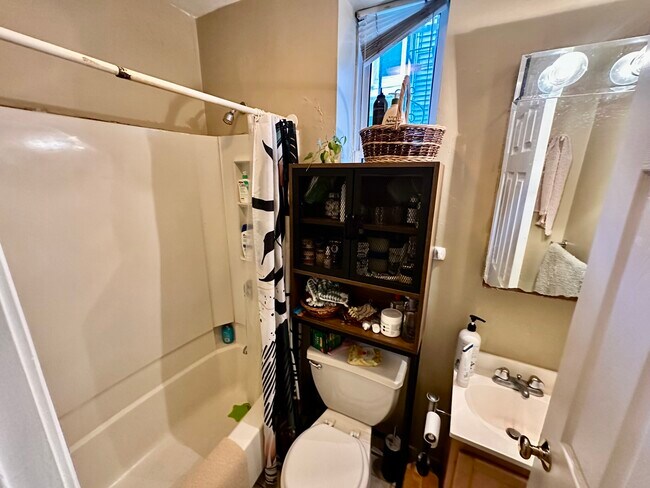 17 Highgate St unit 3, Allston, MA 02134 - photo 7