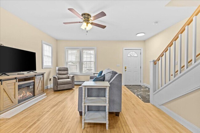 416 Pearl St unit 46 Campus Ct - June, Burlington, VT 05401 - photo 7