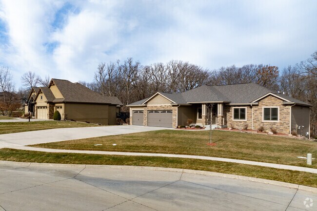 North District features newer, upscale homes in often traditional styles.
