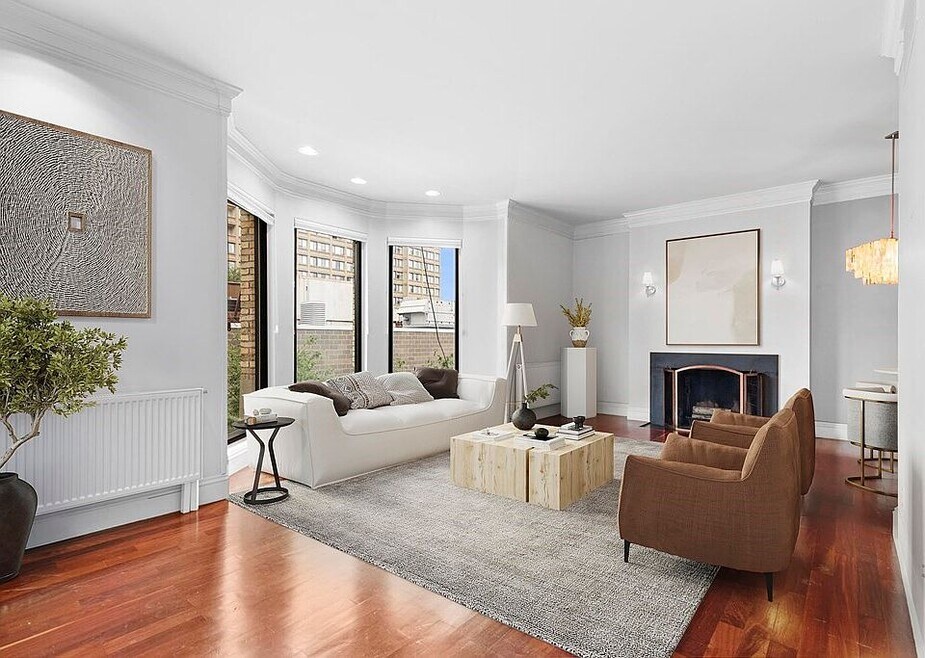 359 Tappan St unit 4, Brookline, MA 02445 - photo 1