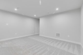 237 Summerfield Dr, Hanover, PA 17350