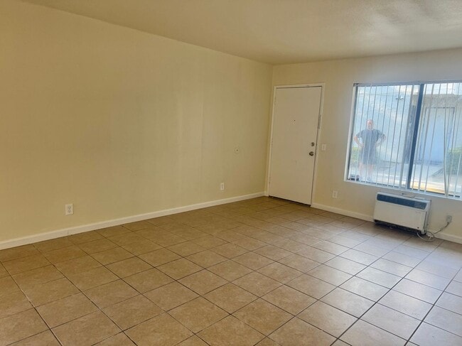 831 N San Antonio Ave, Pomona, CA 91767 - photo 2