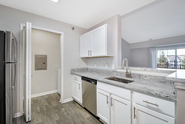 Pendleton Park Apartments, New Hudson, MI 48165 - photo 7