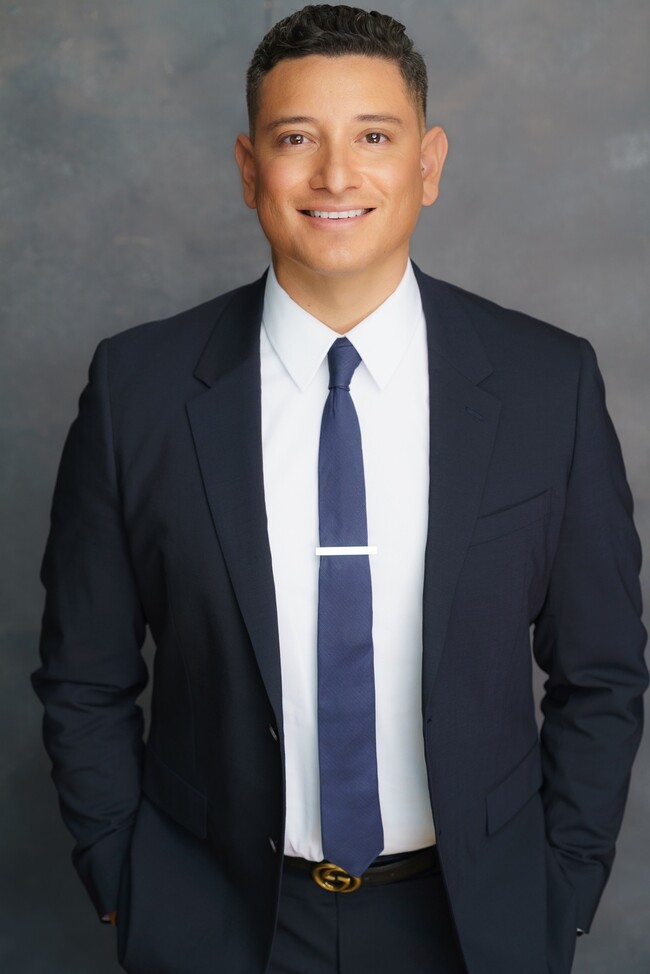 Agent Photo