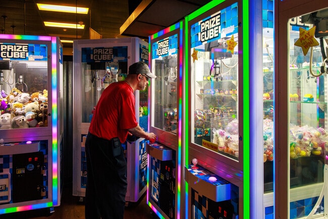 Come play the fun games at TRAPPERS II Pizza & Pub in Minoa.