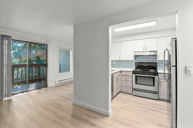 Cedardale, Federal Way, WA 98023 - photo 6