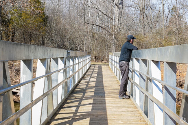 Locals enjoy the outdoors on one of Kingsbrooke's relaxing trails in Broad Run Trail.