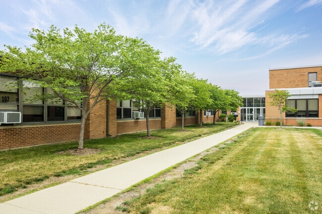 The school is registered with the Illinois State School Board of Education.