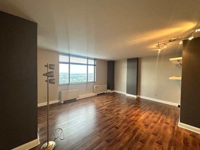 600 E 8th St unit 10H, Kansas City, MO 64106 - photo 6