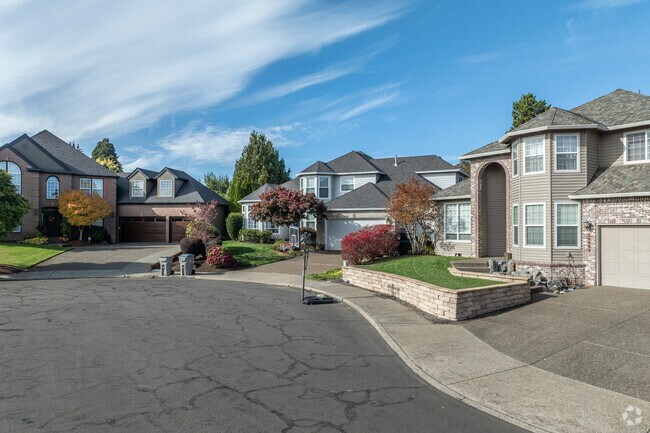 Home prices in West Tigard range from 800 thousand to 1.2 million dollars, depending on size.