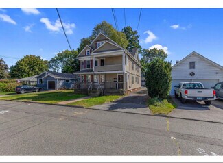 14 St Lawrence St, Manchester, CT 06040