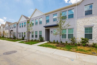 9939 Schramm St, Irving, TX 75063