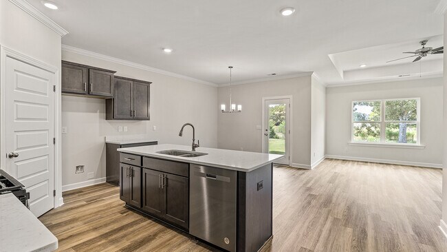 497 Golden Oaks Cir, Dothan, AL 36301 - photo 4