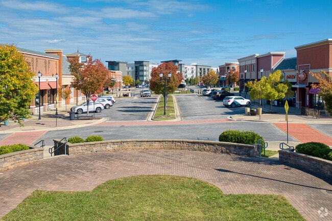 The inviting Westchester Commons offers plenty of shopping and dining choices.