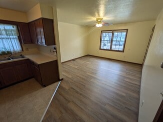 1833 Manor Haus Ct Unit 1, Goshen, IN 46526