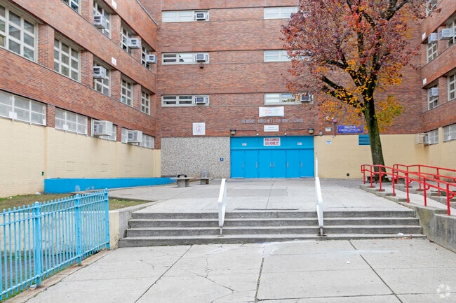 The Bronx Latin School is ranked in the top 6th-12th grade schools in New York City.