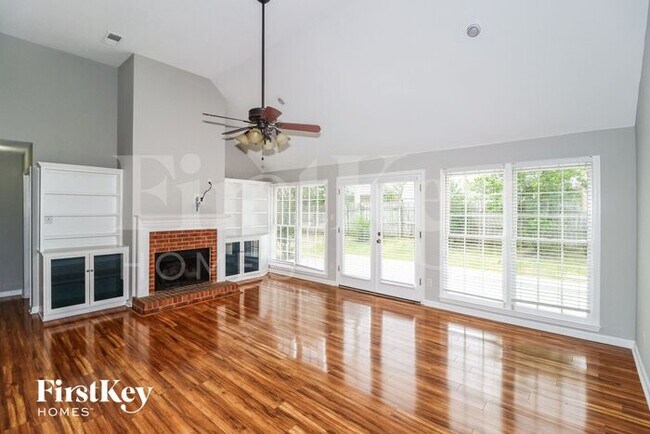 7598 Dexter Manor Dr, Cordova, TN 38016 - photo 4