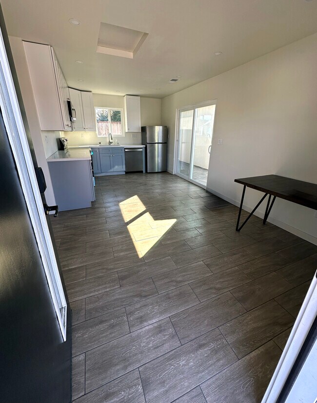 11090 Sanchez St unit B, Castroville, CA 95012 - photo 3