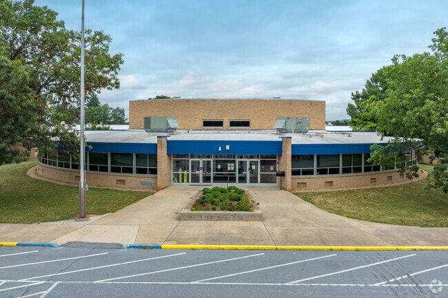 Chambersburg Area Middle School - South has a student-teacher ratio of 16 to 1.