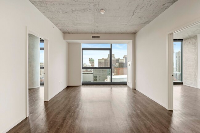 701 S Clark St, Chicago, IL 60605 - photo 2