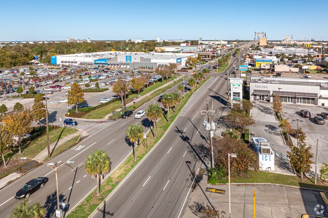 Chef Menteur Highway is a popular location for shopping in the Desire Area.