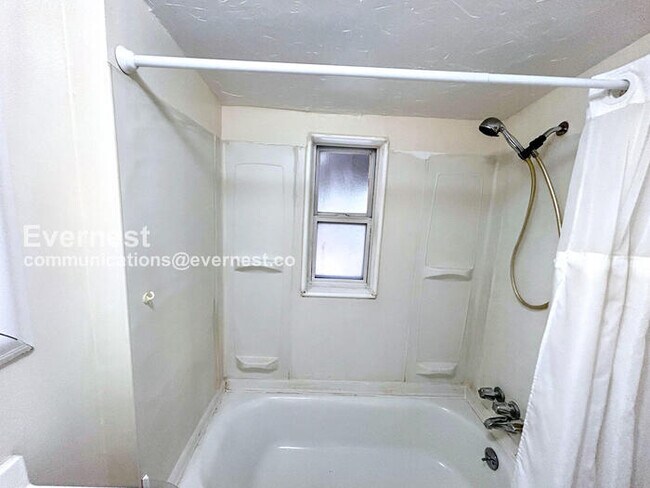 110 W Cheyenne Rd unit back, Colorado Springs, CO 80906 - photo 6