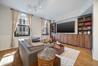 310 S Michigan Ave Unit 1009, Chicago, IL 60604