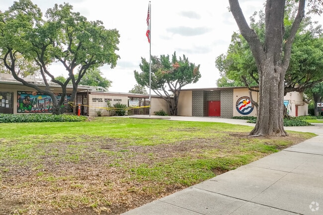 Students experience excellence in education at Andasol Avenue Elementary School.