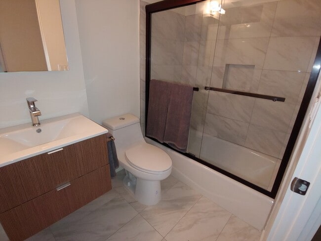 654 N Virgil Ave, Los Angeles, CA 90029 - photo 7