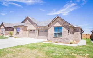 1702 102nd St Unit B, Lubbock, TX 79423