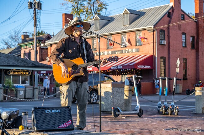 Live music sounds through the streets of Annapolis.