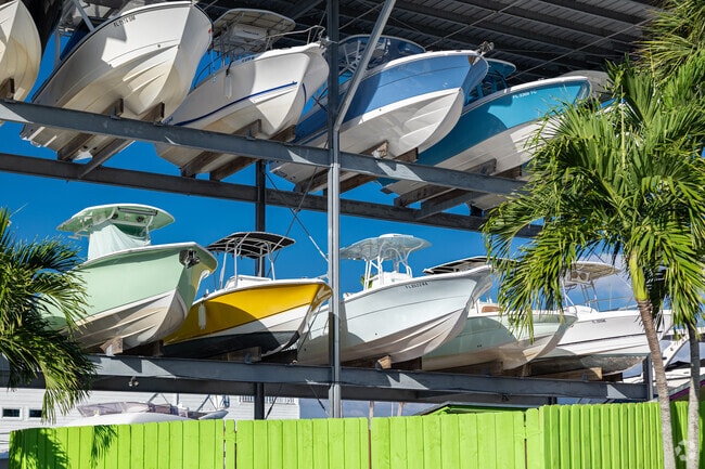Boaters have several local storage facilities on Siesta Key.
