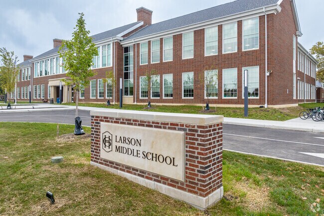 Larry Larson Middle School is a highly-rated public school in Grandview Heights.