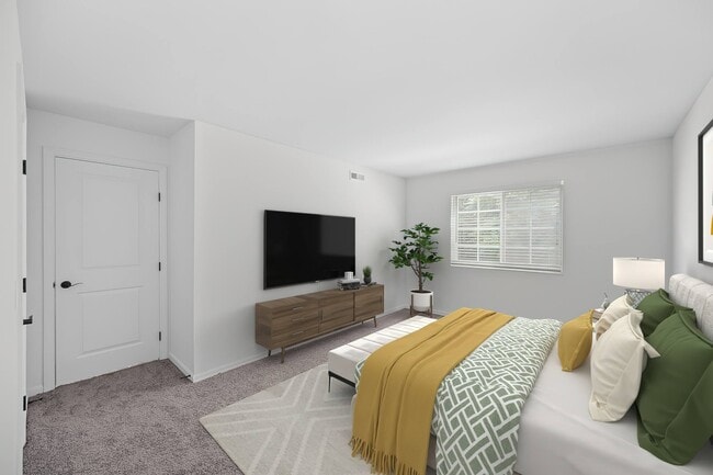 Ivy Hills Living Spaces, Newtown, OH 45244 - photo 6