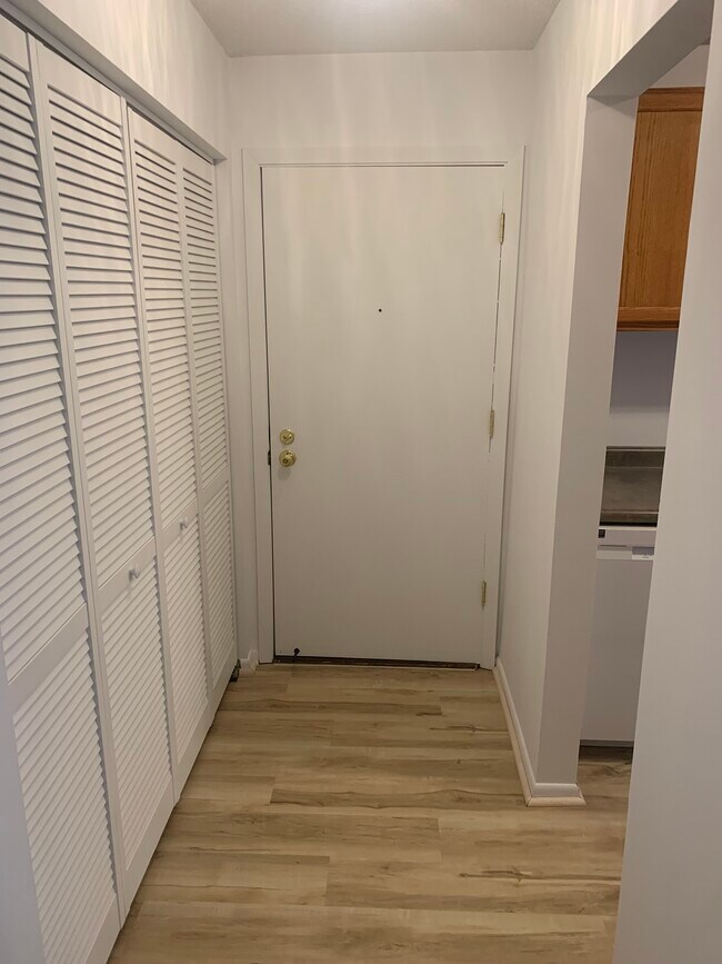 1640 Highway 36 W unit 349, Roseville, MN 55113 - photo 6