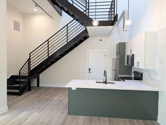 1453 Maple Ave Unit 205, Evanston, IL 60201