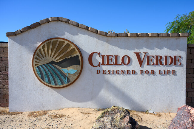 Cielo Verde is known for its new construction, neighborhood shopping, and easy access to I 8.