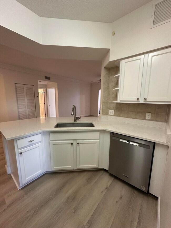 9905 Baywinds Dr unit 2201, Royal Palm Beach, FL 33411 - photo 6