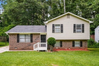 2081 Countydown Ln, Stone Mountain, GA 30088
