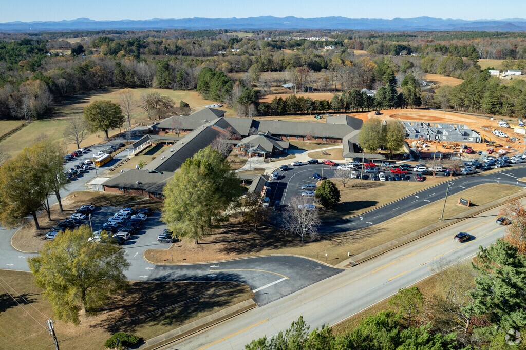 Many students attend Six Mile Elementary School.
