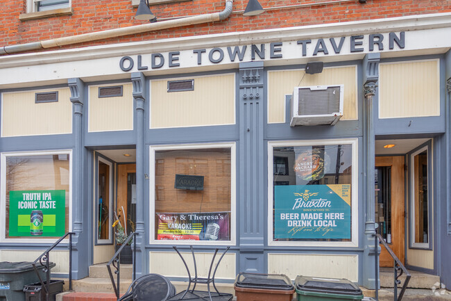 You can head to Olde Towne Tavern for karaoke in Westside Covington.