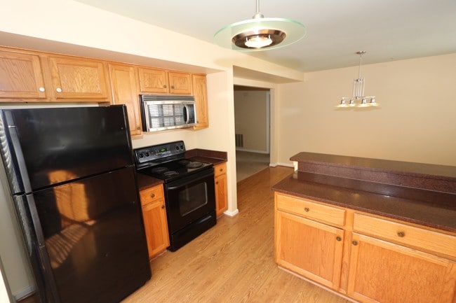 174 Kendrick Place unit 26, Gaithersburg, MD 20878 - photo 3